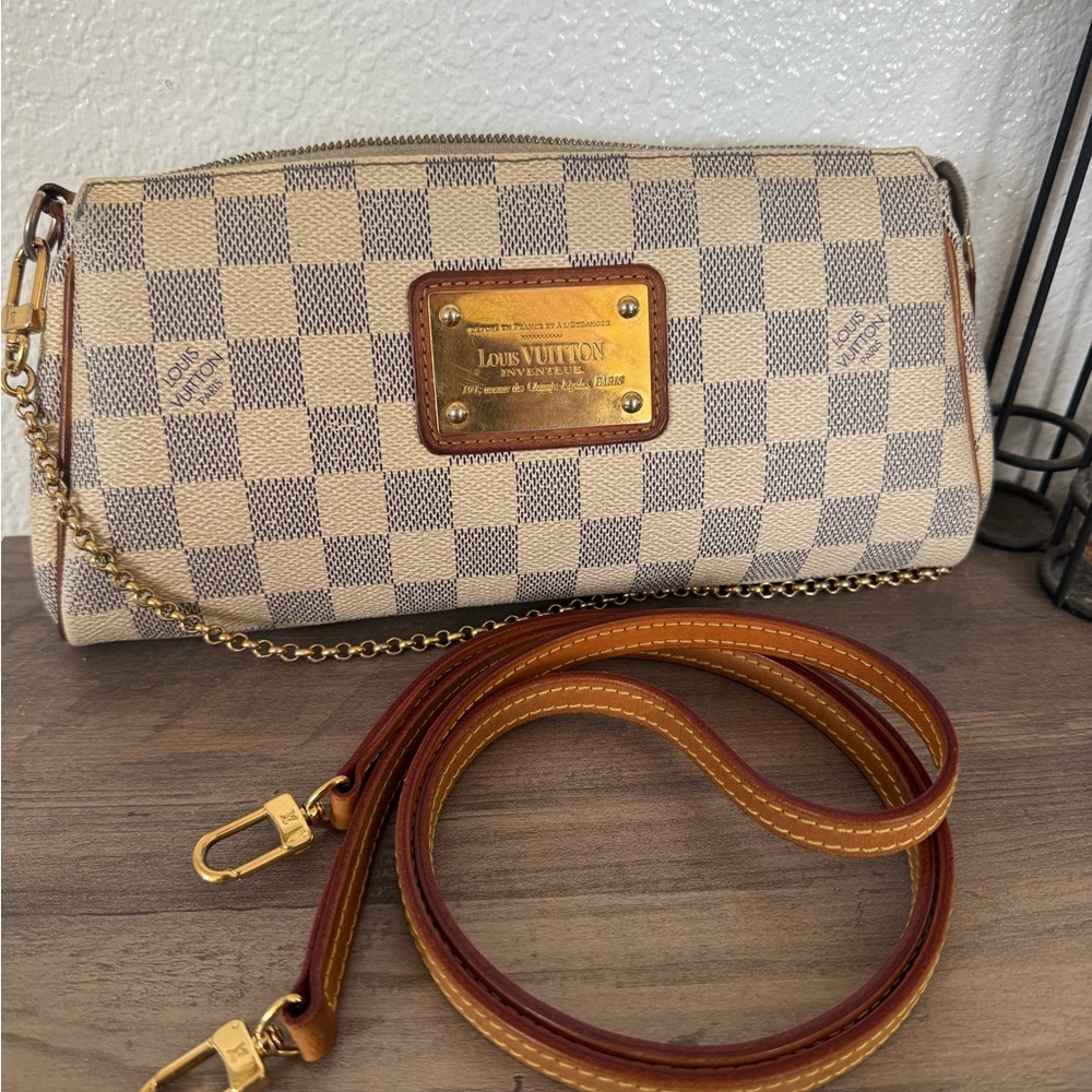 Louis Vuitton Beige and Brown Checkered Clutch